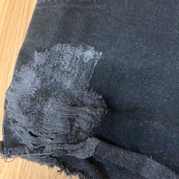 Vintage Distressed Black Denim Cutoffs - Picture 6 of 6